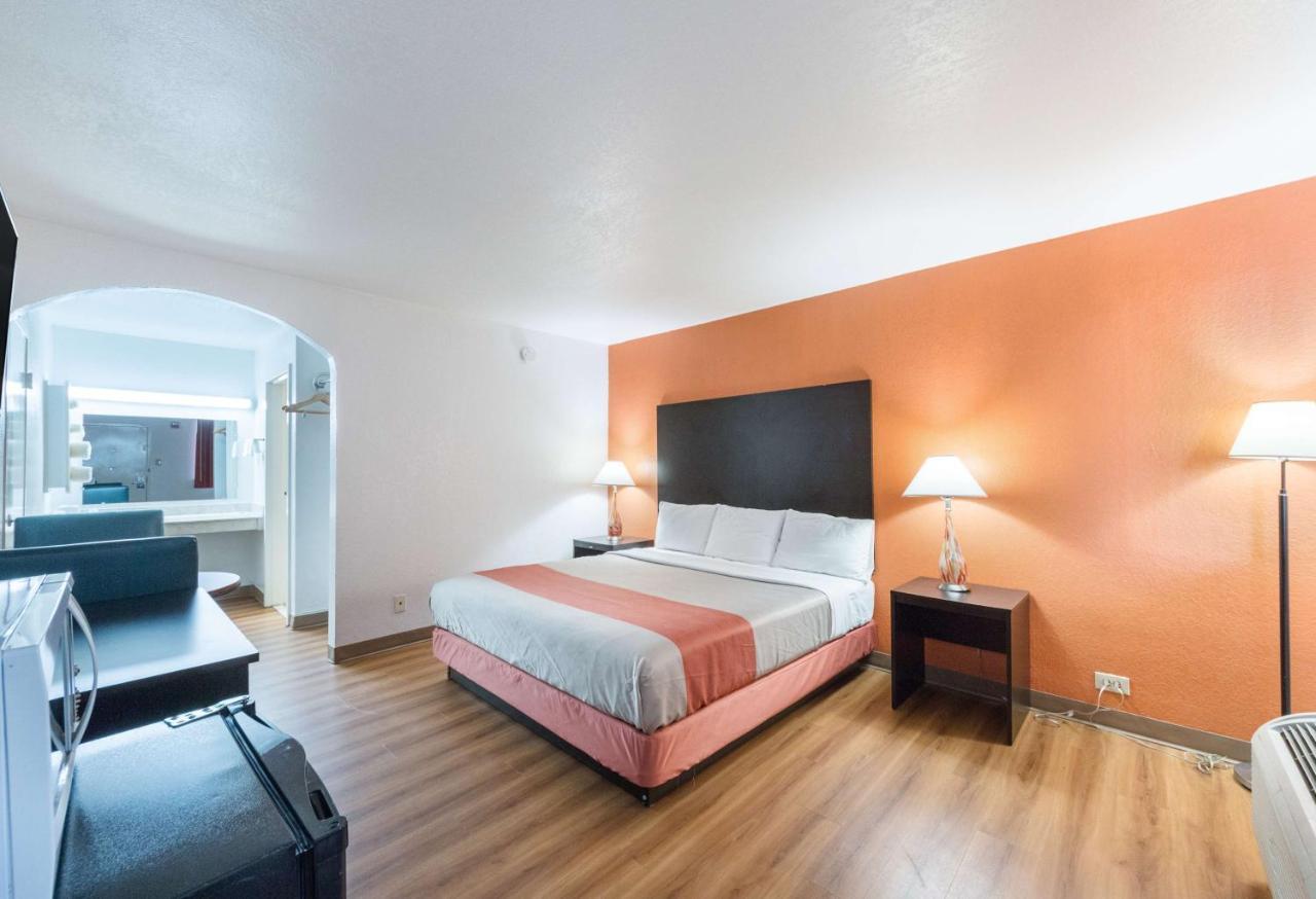Motel 6 San Antonio Tx I10 West Dış mekan fotoğraf
