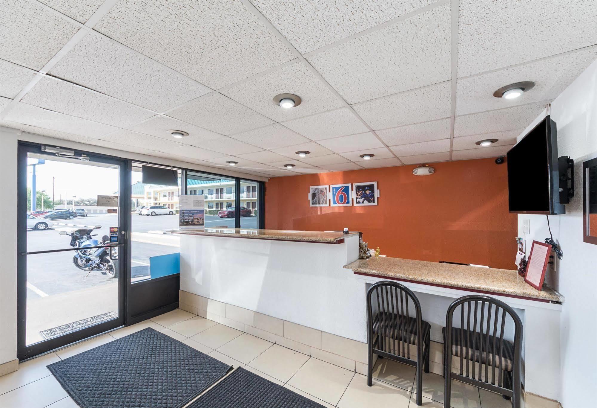 Motel 6 San Antonio Tx I10 West Dış mekan fotoğraf
