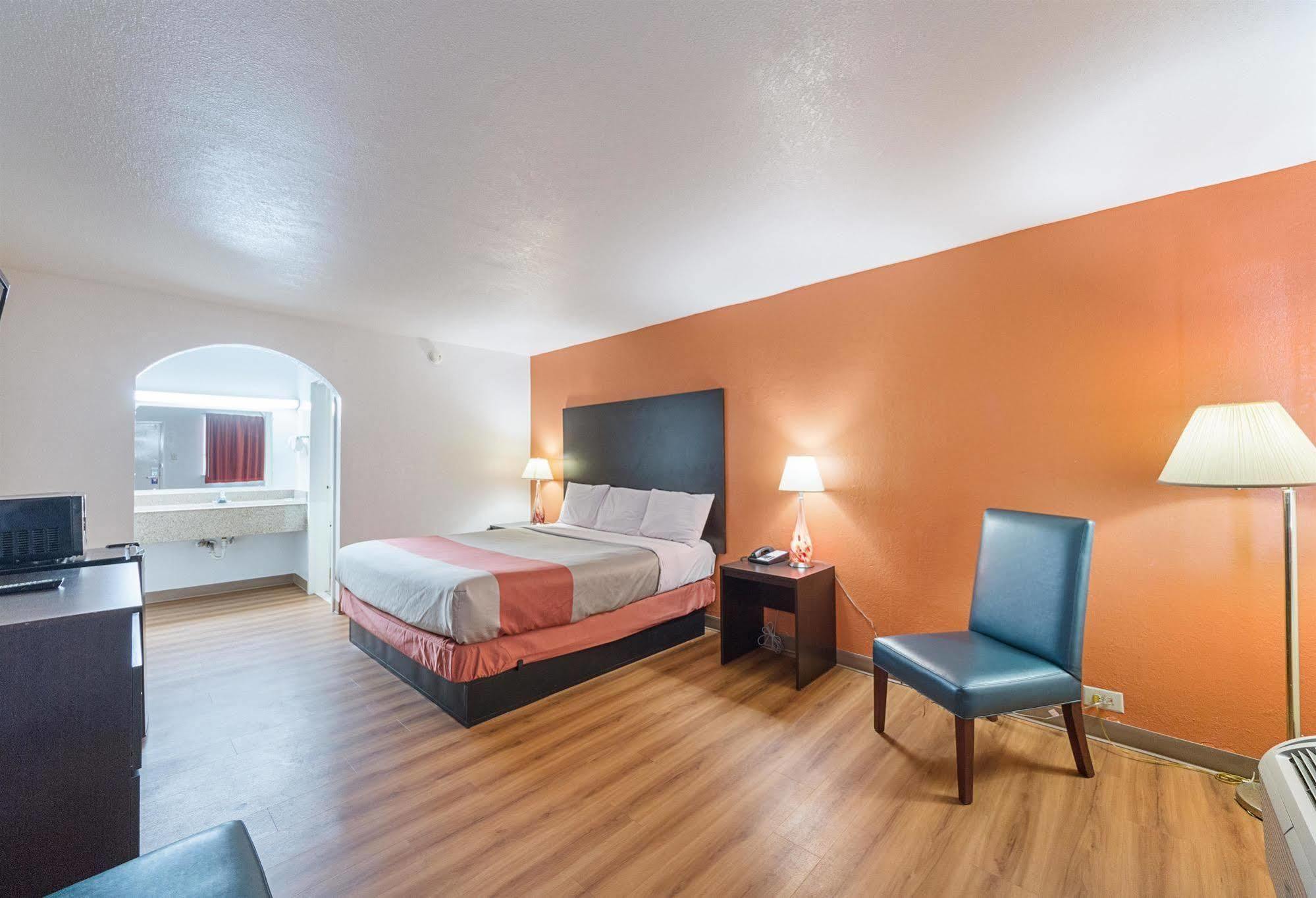 Motel 6 San Antonio Tx I10 West Dış mekan fotoğraf