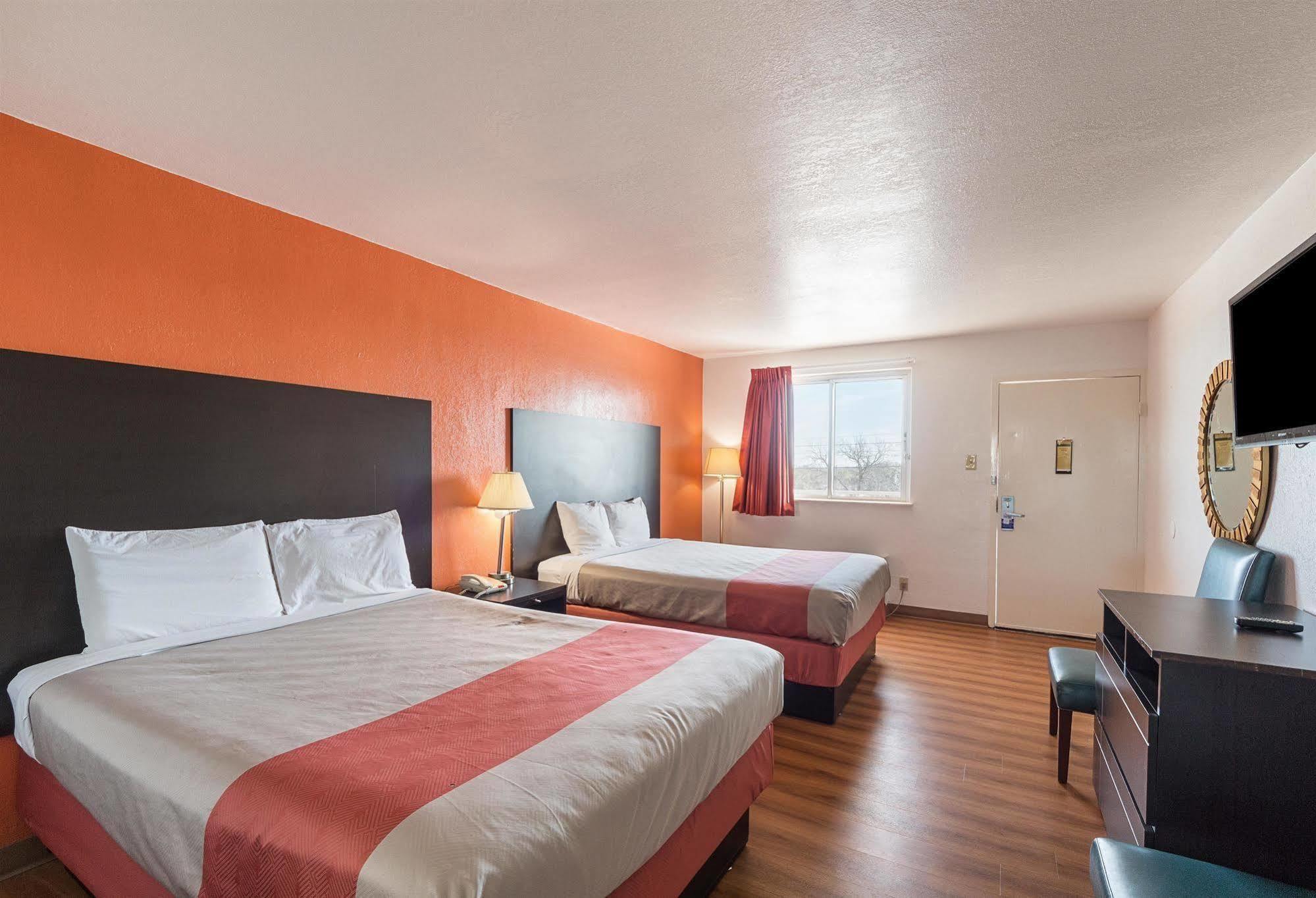 Motel 6 San Antonio Tx I10 West Dış mekan fotoğraf